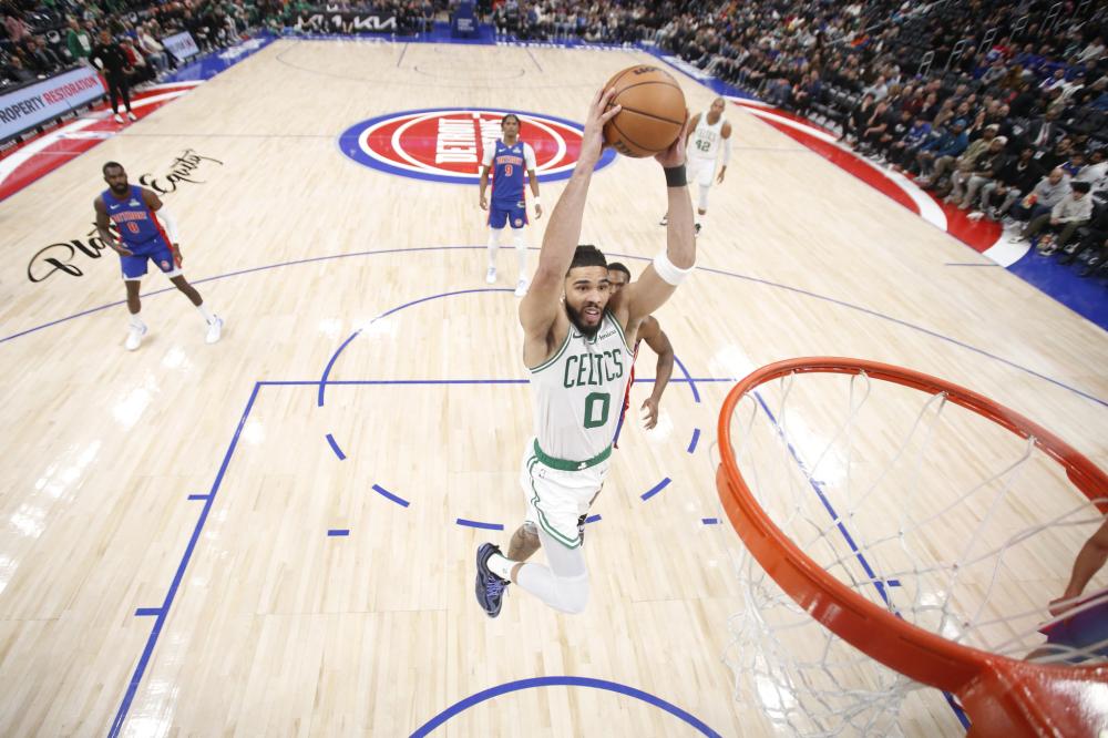 内线阵容 内线阵容