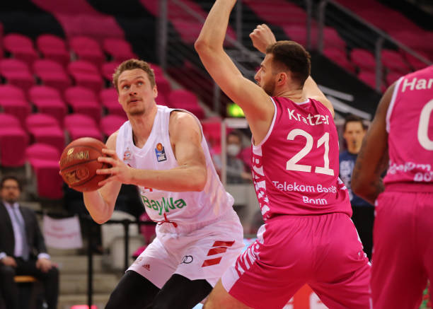 频繁和对 频繁和对