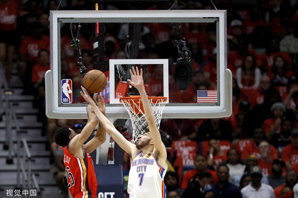 表现出色 表现出色